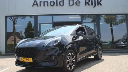 Zwart Gebruikt 2021 Ford Puma ST-Line SUV | € 19.950 (Eerlijke prijs)