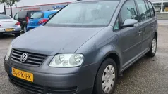 Grijs Gebruikt 2004 VW Touran MPV | € 1.499 (Eerlijke prijs)