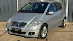 Grijs (metallic) Gebruikt 2005 Mercedes A170 Elegance MPV | € 2.150 (Goede deal)