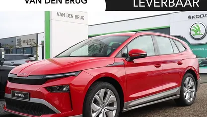 Rood Nieuw 2025 Skoda Enyaq iV Selection SUV | € 41.900 (Eerlijke prijs)