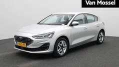Gebruikt 2022 Ford Focus Style Hatchback | € 16.400 (Goede deal)