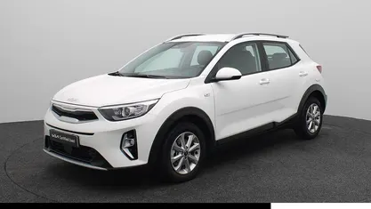 Wit Occasion 2022 Kia Stonic SUV | € 19.440 (Eerlijke prijs)