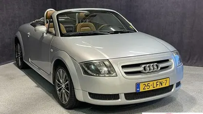 Occasion Audi TT 178 PK (130 kW) 2000 Grijs Coupé