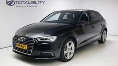Zwart, metallic lak Gebruikt 2020 Audi A3 Sportback Sport Hatchback | € 20.950 (Super prijs)