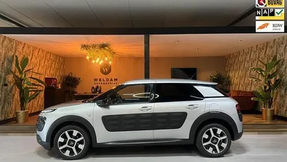 Grijs (metallic) Occasion 2015 Citroën C4 PureTech SUV | € 7.990 (Eerlijke prijs)