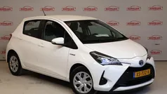Wit Gebruikt 2019 Toyota Yaris Hybrid Active Hatchback | € 16.445 (Eerlijke prijs)