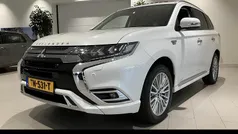 Wit Gebruikt 2018 Mitsubishi Outlander P-HEV Intense+ SUV | € 18.400 (Eerlijke prijs)