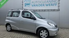 Grijs Gebruikt 2000 Toyota Yaris Verso Luna MPV | € 1.999 (Goede deal)