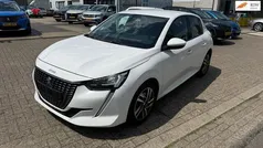 Wit Gebruikt 2020 Peugeot 208 Allure Hatchback | € 12.950 (Eerlijke prijs)