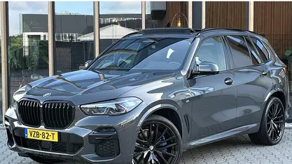 Grijs Gebruikt 2022 BMW X5 SUV | € 85.487 (Eerlijke prijs)