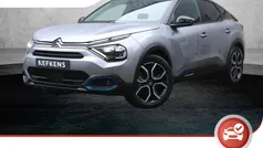 Grijs Gebruikt 2022 Citroën e-C4 Feel SUV | € 18.280 (Eerlijke prijs)