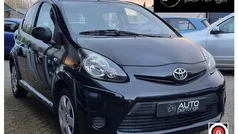 Zwart Gebruikt 2012 Toyota Aygo Comfort Hatchback | € 4.745 (Eerlijke prijs)