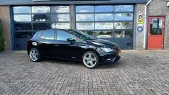 Zwart Gebruikt 2014 Seat Leon Style Hatchback | € 7.500 (Eerlijke prijs)
