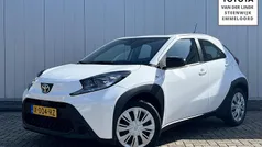 Gebruikt 2024 Toyota Aygo Play Hatchback | € 16.400 (Goede deal)