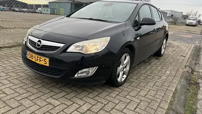 Occasion 2010 Opel Astra Edition Hatchback | € 1.950 (Super prijs)