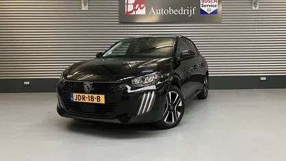 Zwart (metallic) Gebruikt 2025 Peugeot 208 Allure Hatchback | € 22.750 (Goede deal)