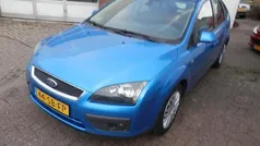 Blauw Gebruikt 2005 Ford Focus Futura Hatchback | € 1.290 (Goede deal)