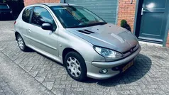 Grijs Gebruikt 2005 Peugeot 206 Hatchback | € 350 (Super prijs)