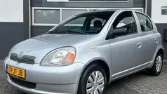 Gebruikt 2002 Toyota Yaris Sol Hatchback | € 2.985 (Eerlijke prijs)