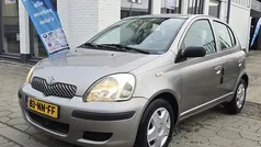 Gebruikt 2004 Toyota Yaris Hatchback | € 2.399 (Eerlijke prijs)