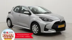 Gebruikt 2021 Toyota Yaris Hybrid Active Hatchback | € 18.999 (Eerlijke prijs)