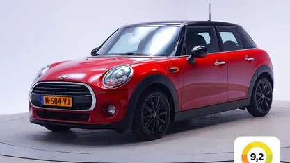 Rood Gebruikt 2015 Mini Cooper Business Hatchback | € 12.409 (Super prijs)