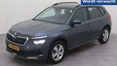 Grijs, metallic lak Gebruikt 2021 Skoda Kamiq Ambition SUV | € 18.950 (Eerlijke prijs)