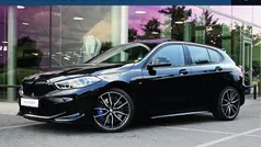 Zwart Gebruikt 2020 BMW M135 Comfort Edition Hatchback | € 38.950 (Eerlijke prijs)