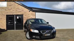 Zwart, andere lak Gebruikt 2012 Volvo V70 Stationwagen | € 10.700 (Eerlijke prijs)