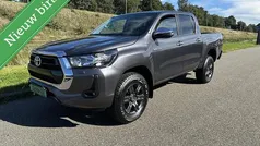 Gebruikt 2023 Toyota HiLux Comfort Pickup | € 39.950 (Eerlijke prijs)