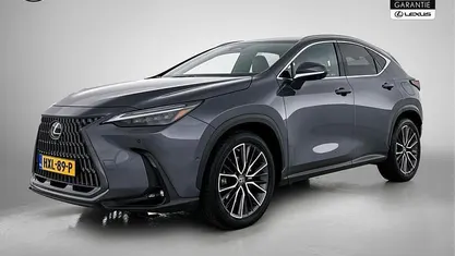 Grijs Gebruikt 2022 Lexus NX450h+ Executive Line SUV | € 54.450 (Eerlijke prijs)