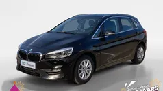 Zwart Gebruikt 2019 BMW 218 Executive Stationwagen | € 18.250 (Goede deal)