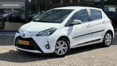 Wit Gebruikt 2018 Toyota Yaris Hybrid Active Hatchback | € 12.950 (Eerlijke prijs)