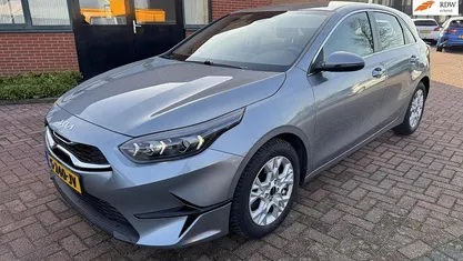Occasion 2023 Kia Ceed Hatchback | € 16.950 (Super prijs)