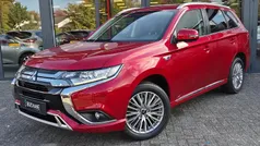 Gebruikt 2020 Mitsubishi Outlander P-HEV Intense SUV | € 24.695 (Eerlijke prijs)