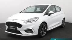 Wit Gebruikt 2020 Ford Fiesta ST-Line Hatchback | € 16.595 (Eerlijke prijs)