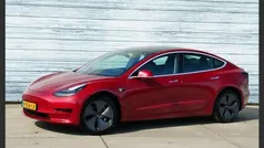 Rood Gebruikt 2020 Tesla Model 3 Standard Range Sedan | € 17.999 (Eerlijke prijs)