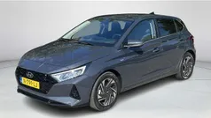 Aurora grey metallic (a7g) Gebruikt 2021 Hyundai i20 Premium Hatchback | € 17.850 (Eerlijke prijs)
