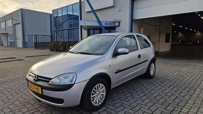 Occasion 2002 Opel Corsa Comfort Hatchback | € 1.200 (Goede deal)