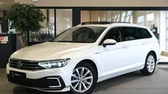 Gebruikt 2020 VW Passat GTE Stationwagen | € 24.950 (Eerlijke prijs)