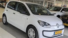 Wit Gebruikt 2015 VW up! take up! Hatchback | € 6.744 (Eerlijke prijs)
