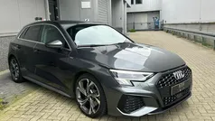Grijs, metallic lak Gebruikt 2020 Audi A3 Sportback S-Line Hatchback | € 28.999 (Eerlijke prijs)