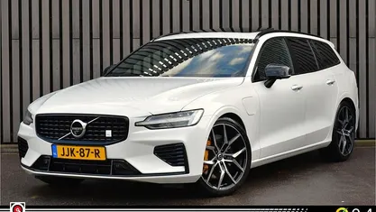 Wit Gebruikt 2021 Volvo V60 Stationwagen | € 37.995 (Eerlijke prijs)