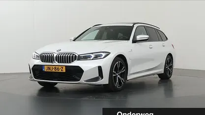 Occasion 2023 BMW 330 Comfort Edition Stationwagen | € 41.435 (Eerlijke prijs)
