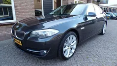 Grijs, metallic lak Gebruikt 2010 BMW 523 Executive Sedan | € 11.950 (Eerlijke prijs)