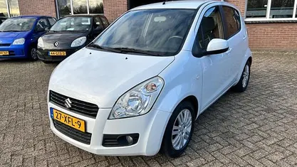 Wit Gebruikt 2012 Suzuki Splash Exclusive Hatchback | € 4.990 (Eerlijke prijs)