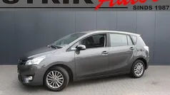 Grijs Gebruikt 2017 Toyota Verso MPV | € 18.349 (Eerlijke prijs)