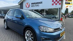 Blauw Gebruikt 2016 VW Golf VII Highline Hatchback | € 13.950 (Eerlijke prijs)