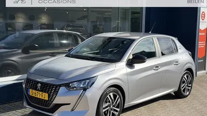 Occasion Peugeot 208 Style 75 PK (55 kW) 2023 Grijs Hatchback