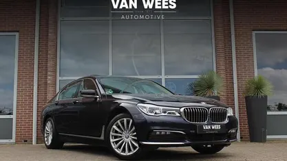 Blauw Gebruikt 2017 BMW 740 Executive Sedan | € 36.950 (Eerlijke prijs)